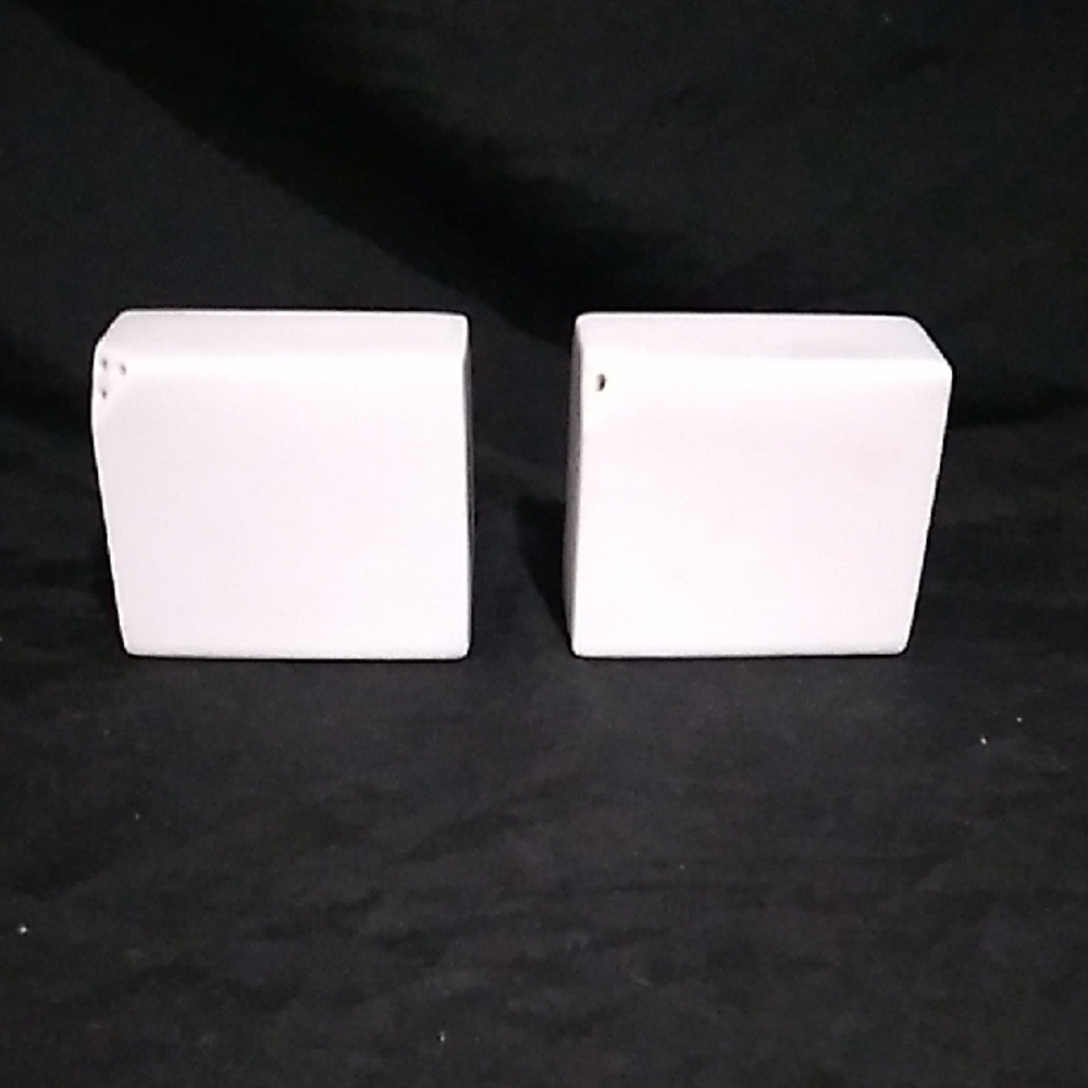Vintage Japan Architectural Salt & Pepper Shakers By Hakusan Masahiro Mori (S1)